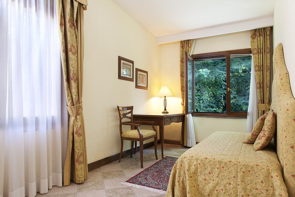 St. Andrew'S Garden Rome Bagian luar foto
